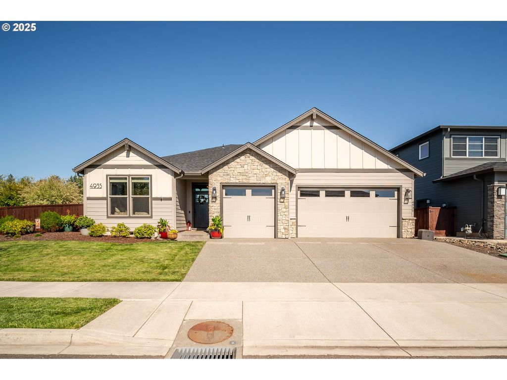 4935 S 12TH Cir, Ridgefield, WA 98642
