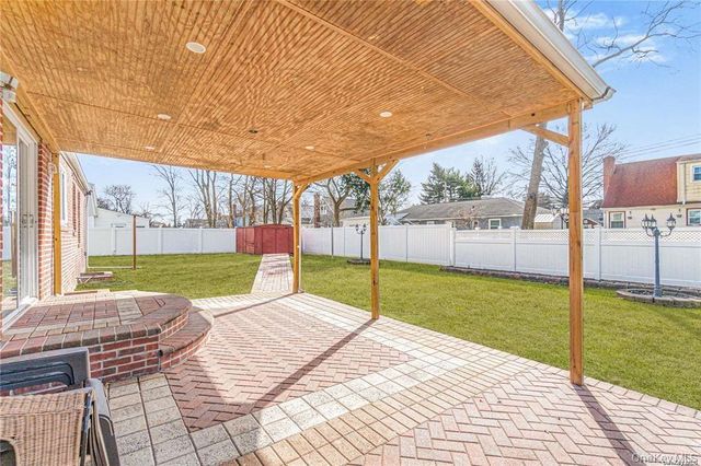 820 Southern Parkway, Uniondale, NY 11553