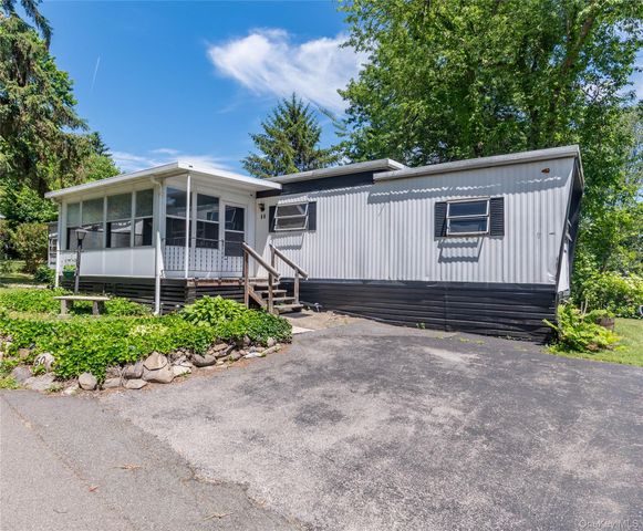 165 Lattintown Road 60, Marlboro, NY 12550