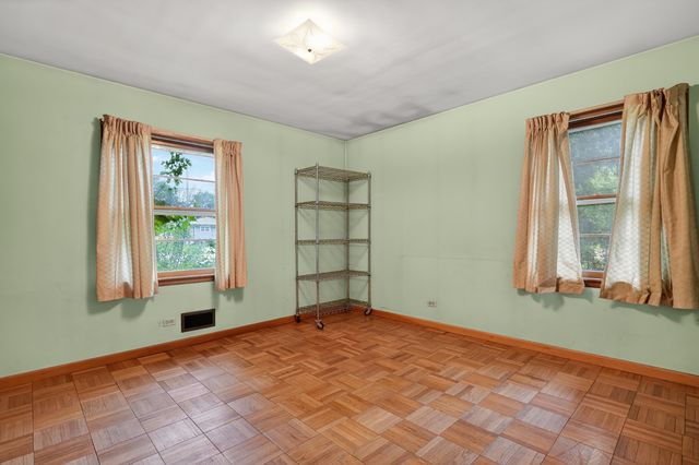 5625 Lincoln Avenue, Lisle, IL 60532