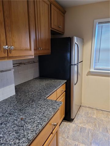 3686 Avalon Road 2, Shaker Heights, OH 44120