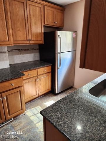 3686 Avalon Road 2, Shaker Heights, OH 44120