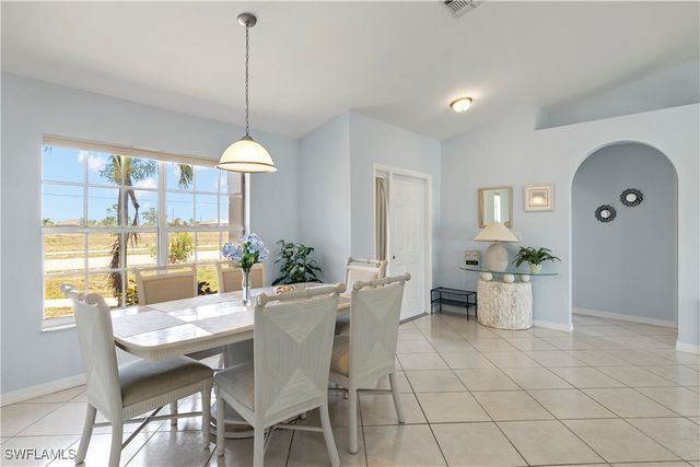 1708 Diplomat PKWY W, Cape Coral, FL 33993