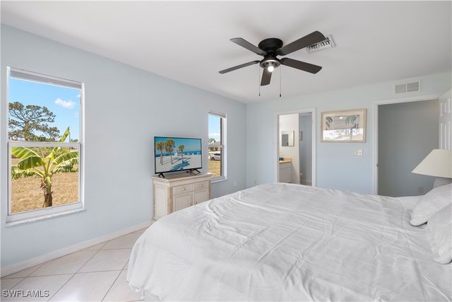 1708 Diplomat PKWY W, Cape Coral, FL 33993