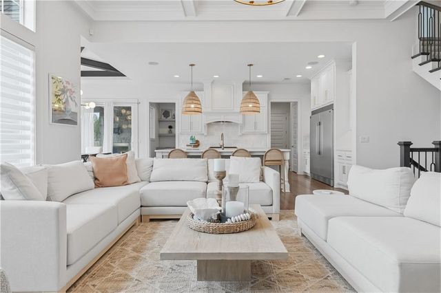 16120 Paradise Street, Overland Park, KS 66221