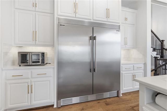 16120 Paradise Street, Overland Park, KS 66221