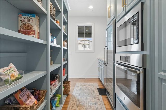 16120 Paradise Street, Overland Park, KS 66221