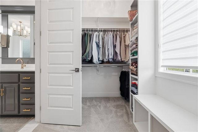 16120 Paradise Street, Overland Park, KS 66221