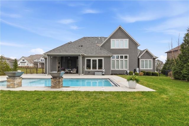 16120 Paradise Street, Overland Park, KS 66221