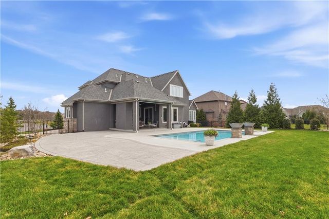 16120 Paradise Street, Overland Park, KS 66221