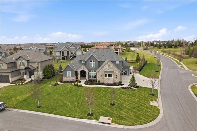 16120 Paradise Street, Overland Park, KS 66221