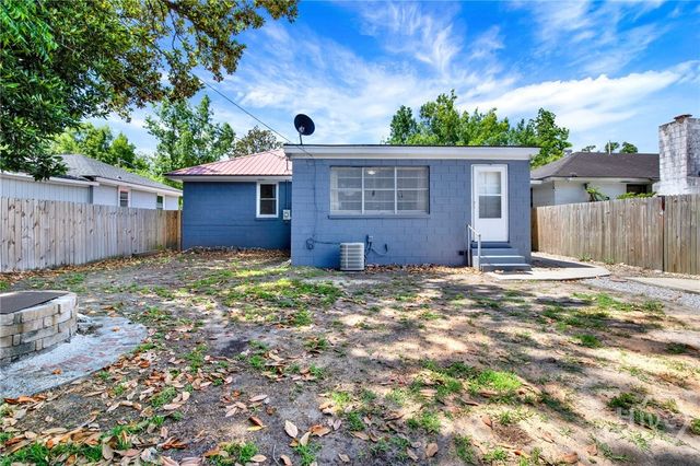 2218 Hanson Street, Savannah, GA 31404