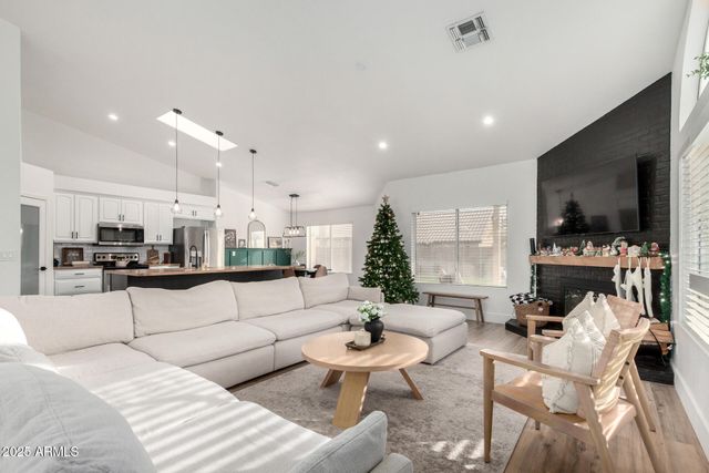 8413 W WILLOWBROOK Drive, Peoria, AZ 85382