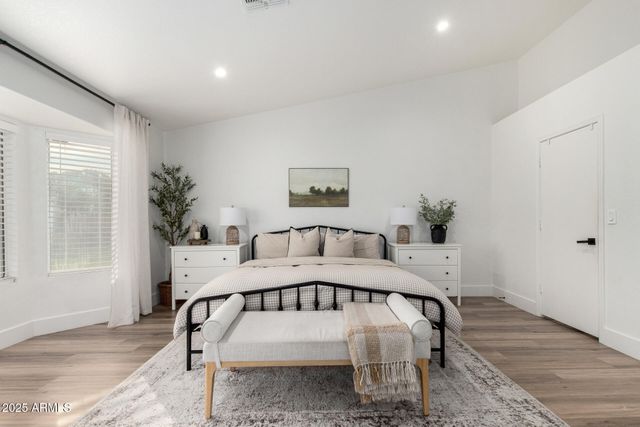 8413 W WILLOWBROOK Drive, Peoria, AZ 85382