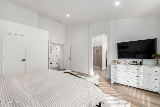 8413 W WILLOWBROOK Drive, Peoria, AZ 85382