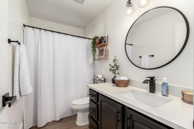 8413 W WILLOWBROOK Drive, Peoria, AZ 85382