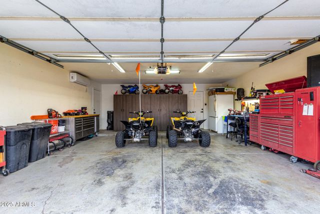 8413 W WILLOWBROOK Drive, Peoria, AZ 85382