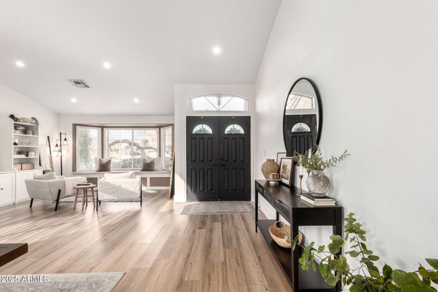 8413 W WILLOWBROOK Drive, Peoria, AZ 85382