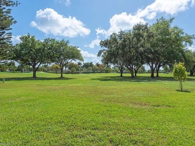 406 Bristle Cone LN 4, Naples, FL 34113