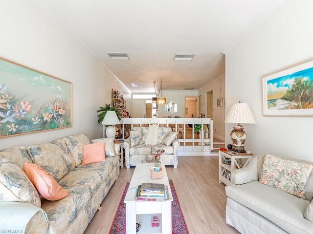 406 Bristle Cone LN 4, Naples, FL 34113