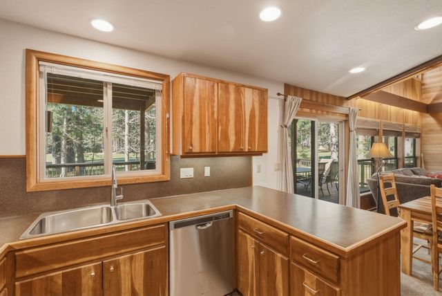 13137 Hawks Beard GH 129, Black Butte Ranch, OR 97759