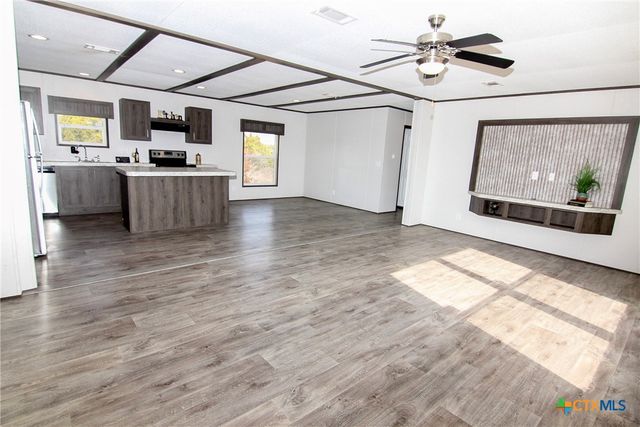 217 Wood Glen Drive, Gatesville, TX 76528