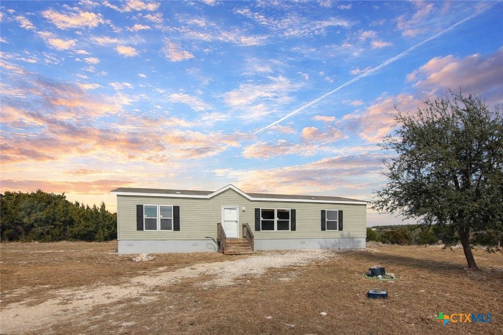 217 Wood Glen Drive, Gatesville, TX 76528