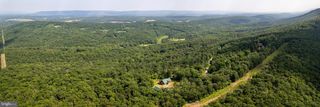 2020 QUAINT ACRES LN, Berkeley Springs, WV 25411