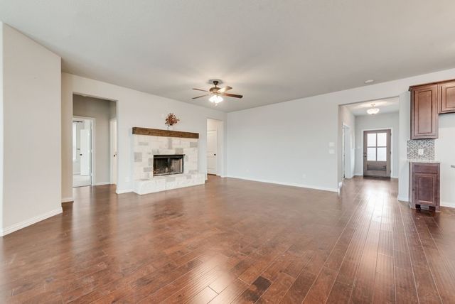 6016 Ember Crest Drive, Weatherford, TX 76085
