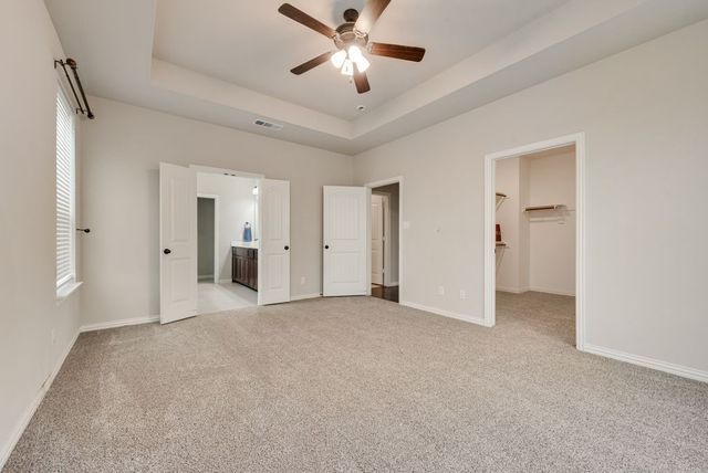 6016 Ember Crest Drive, Weatherford, TX 76085