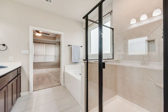 6016 Ember Crest Drive, Weatherford, TX 76085
