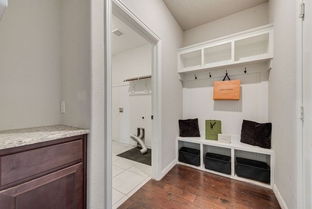 6016 Ember Crest Drive, Weatherford, TX 76085