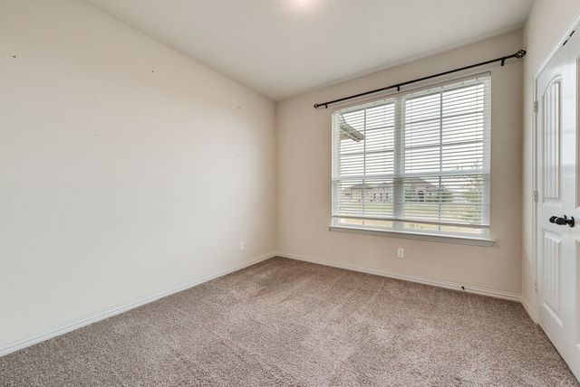 6016 Ember Crest Drive, Weatherford, TX 76085