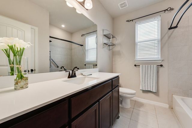 6016 Ember Crest Drive, Weatherford, TX 76085