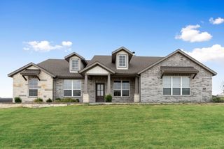 6016 Ember Crest Drive, Weatherford, TX 76085