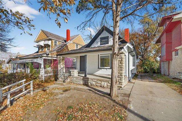 2411 Park Avenue, Kansas City, MO 64127