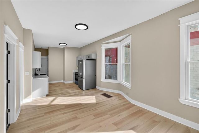 2411 Park Avenue, Kansas City, MO 64127