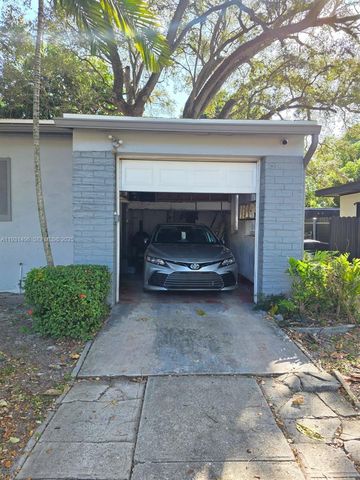 530 NE 132nd Ter, North Miami, FL 33161