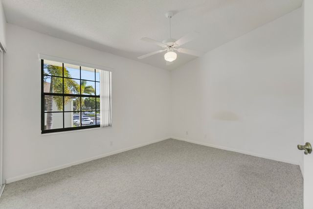 3254 Jog Park Drive, Greenacres, FL 33467