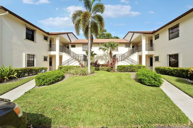3254 Jog Park Drive, Greenacres, FL 33467
