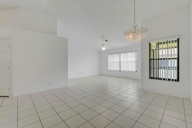 3254 Jog Park Drive, Greenacres, FL 33467