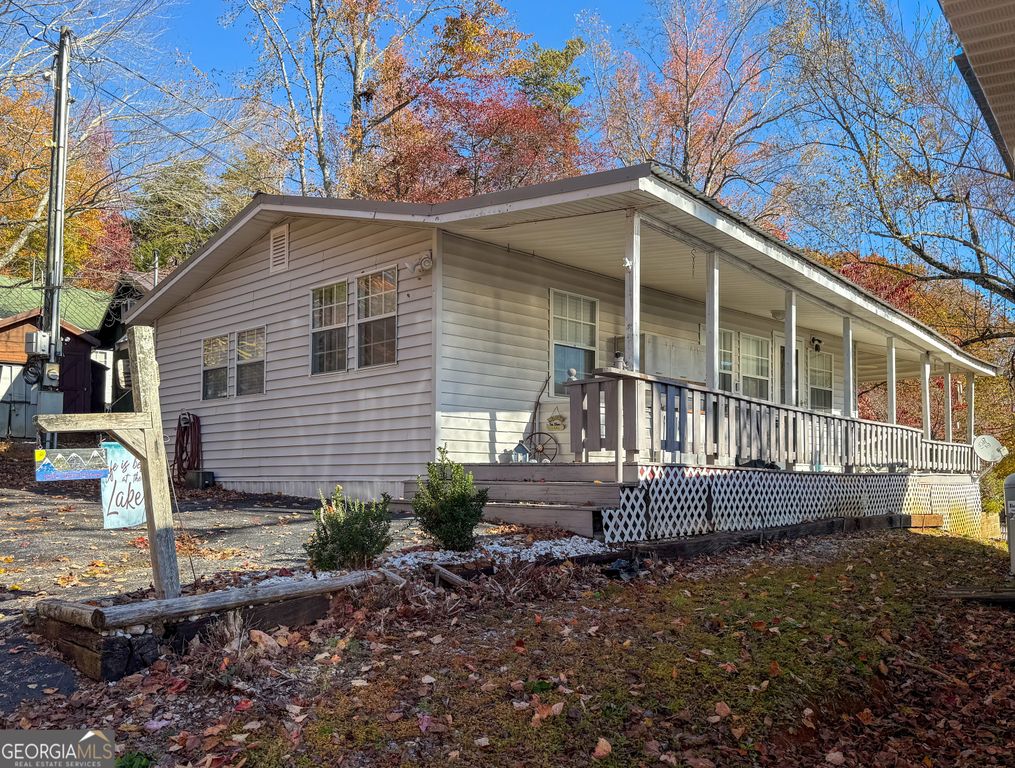 988 Mountain Shadows Drive, Cleveland, GA 30528