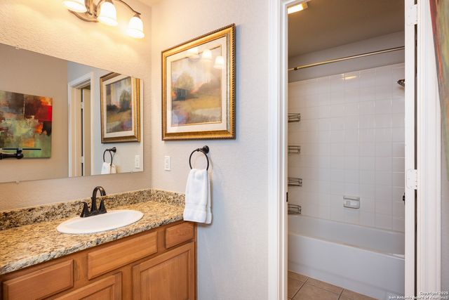 3202 Eisenhauer Rd Unit 702, San Antonio, TX 78209