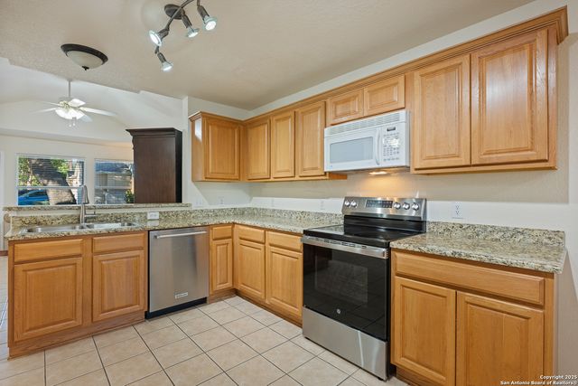 3202 Eisenhauer Rd Unit 702, San Antonio, TX 78209