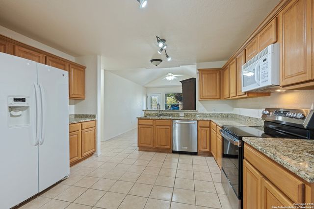 3202 Eisenhauer Rd Unit 702, San Antonio, TX 78209