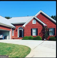 1209 Dover Place SE, Conyers, GA 30013