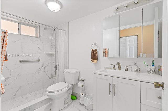 8530 Byron Ave 302, Miami Beach, FL 33141