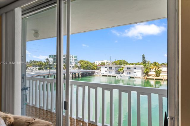 8530 Byron Ave 302, Miami Beach, FL 33141