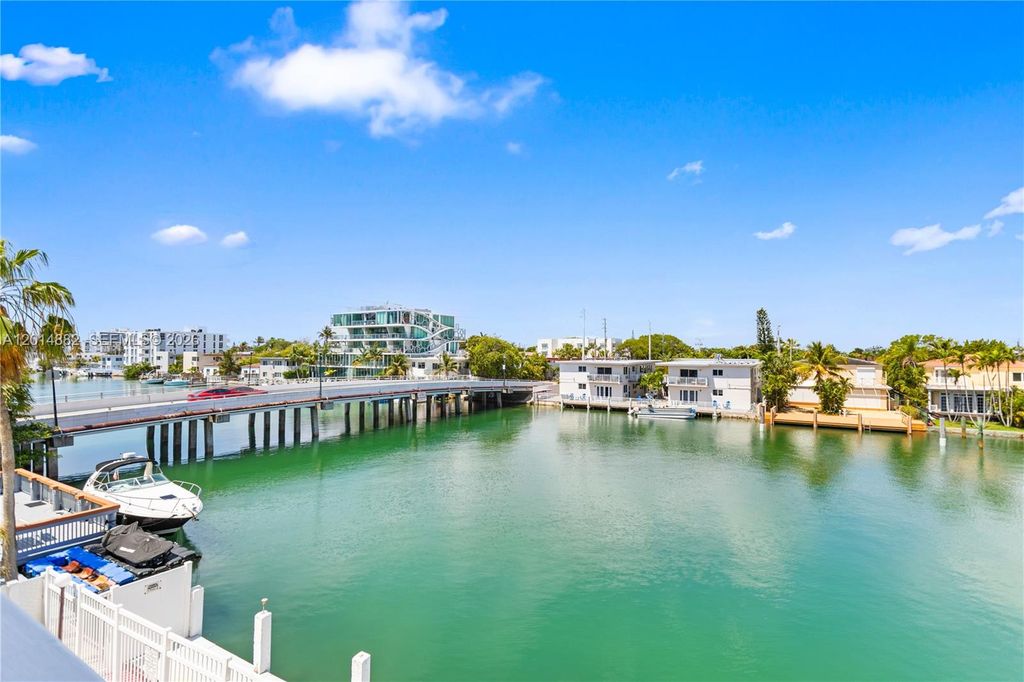 8530 Byron Ave 302, Miami Beach, FL 33141