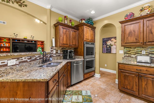 8036 Betty Browning Pass, Olive Branch, MS 38654